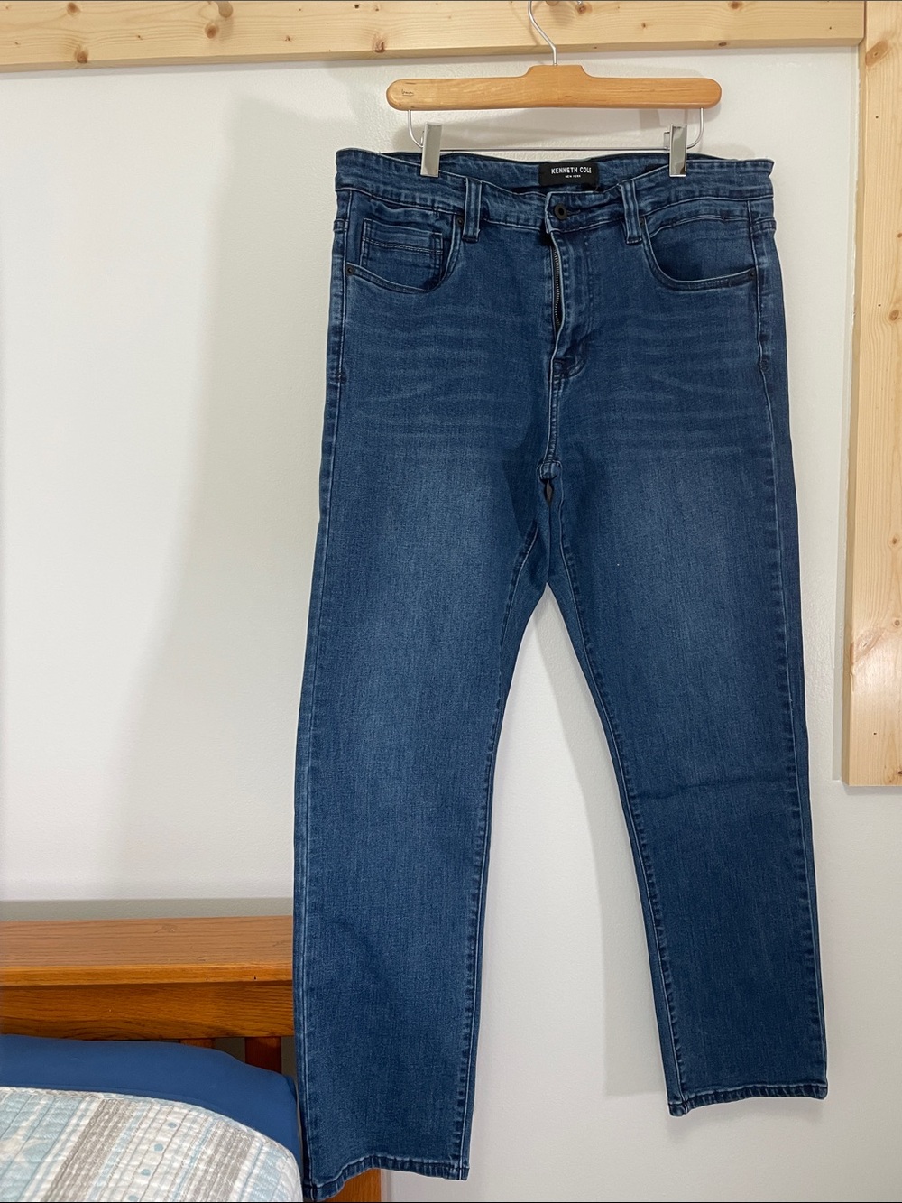 Kenneth Cole 34x30 Straight Leg Dark Blue Jeans